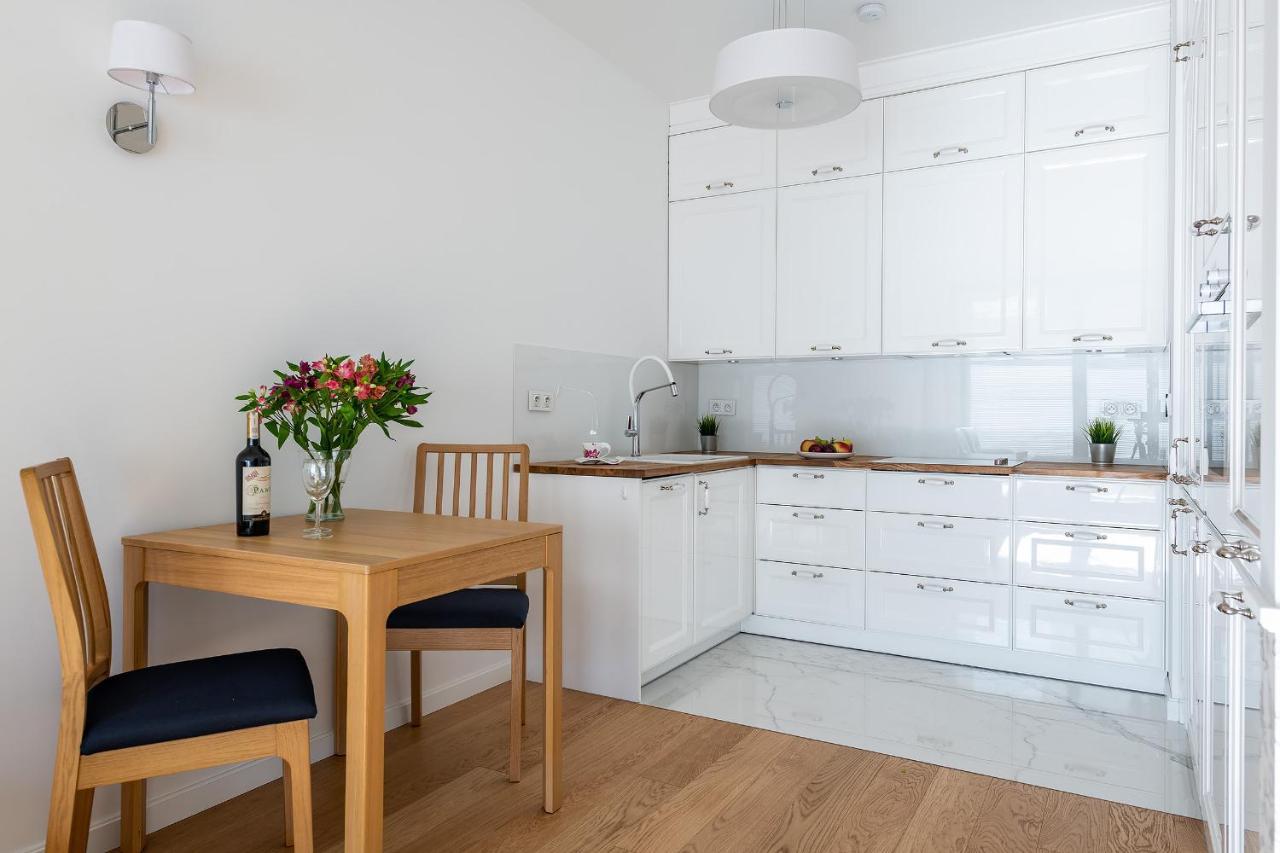 P&O Apartments Aleja Krakowska Varşova Dış mekan fotoğraf