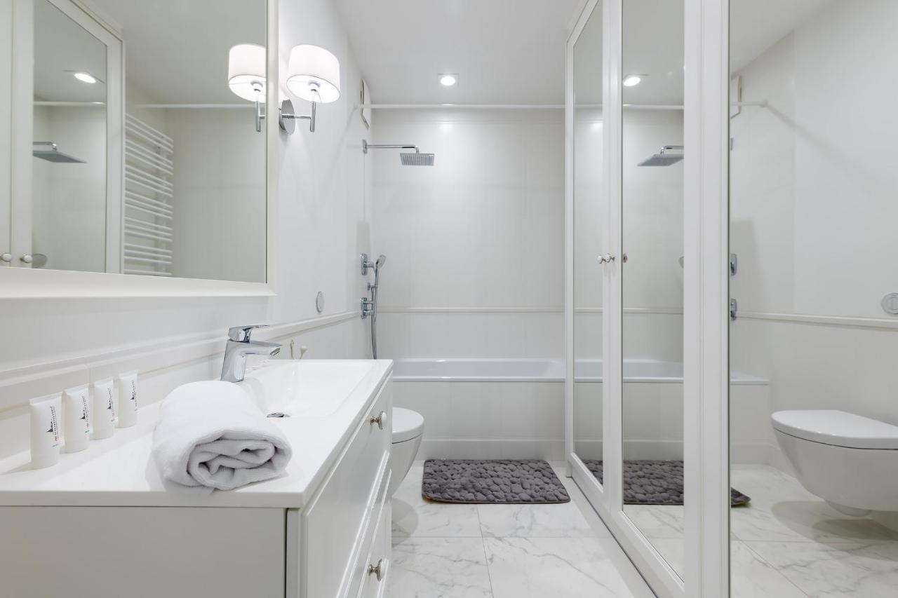 P&O Apartments Aleja Krakowska Varşova Dış mekan fotoğraf